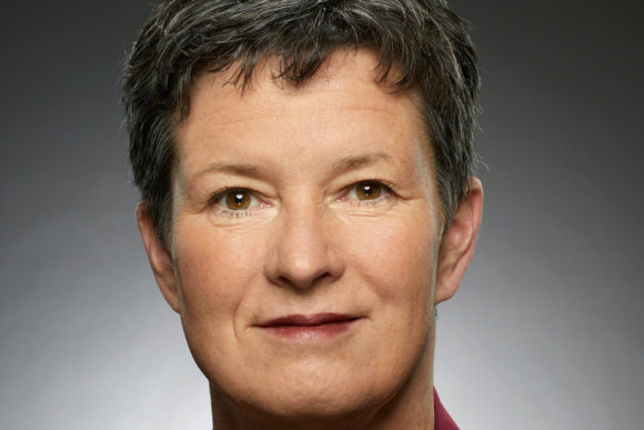 Portrait von Cordula Schonard. Sie ist Fachberatung für Kindertagesbetreuung im Landratsamt Göppingen.