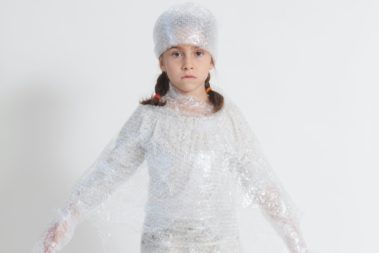 Bubble wrapp person; Shutterstock ID 1106728649; Purchase Order: Kiki 01-2021