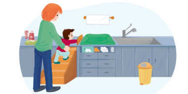 (Kleinkind klettert über Treppe auf einen Wickeltisch) Kleinkind klettert über Treppe auf einen Wickeltisch